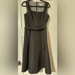 Isaac Mizrahi Elegant Sleeveless Black Dress